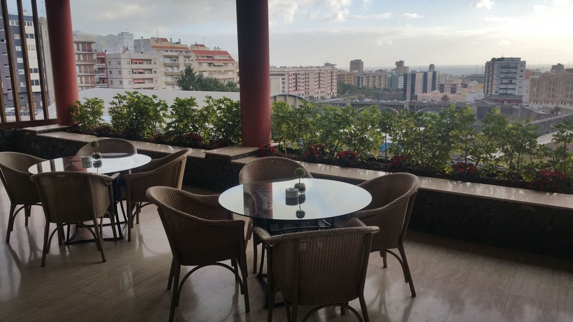 Imagen del bar/restaurante del Hotel Escuela Santa Cruz. Foto 3