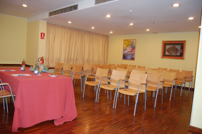 Imagen de los interiores del Hotel Escuela Santa Cruz. Foto 9