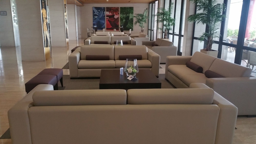 Imagen de los interiores del Hotel Escuela Santa Cruz. Foto 13