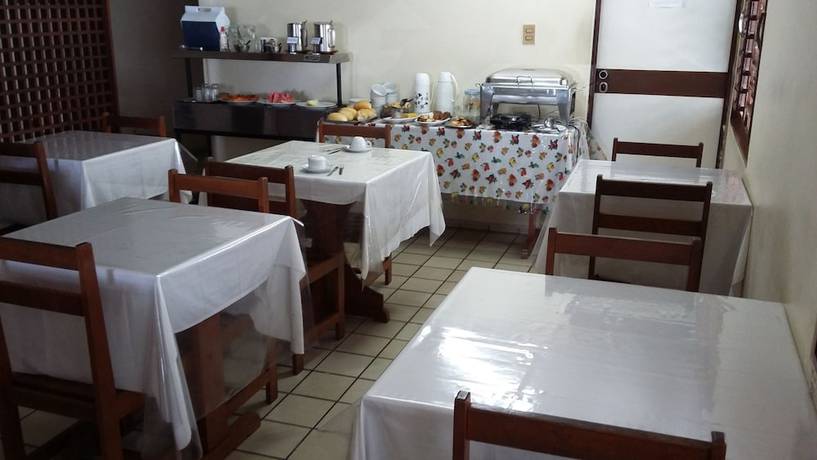 Imagen del bar/restaurante del Hotel Escuna Praia. Foto 2