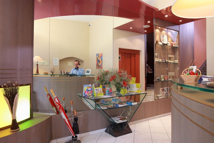 Imagen de los interiores del Hotel Escurial. Foto 10