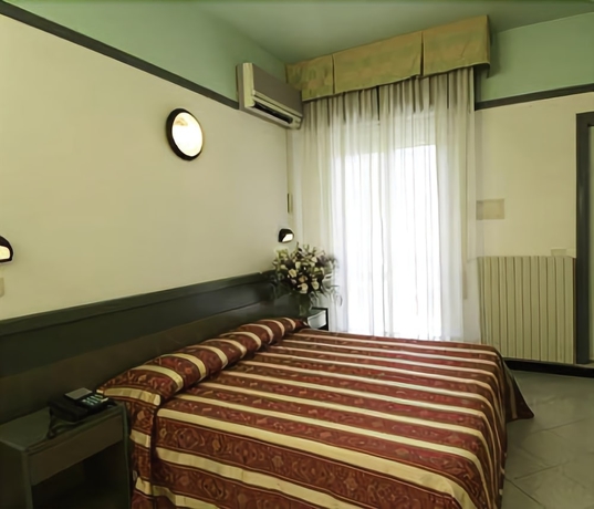 Imagen de la habitación del Hotel Esedra, Rimini. Foto 2