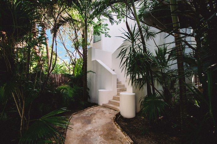 Imagen de los exteriores del Hotel Esencia. Foto 11