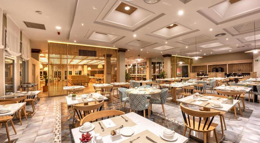 Imagen del bar/restaurante del Hotel Esencia de Fuerteventura. Foto 2