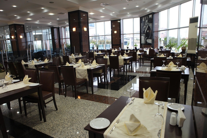 Imagen del bar/restaurante del Hotel Eser Diamond and Convention Center. Foto 3