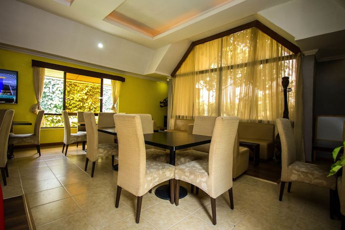 Imagen del bar/restaurante del Hotel Eseriani The. Foto 3