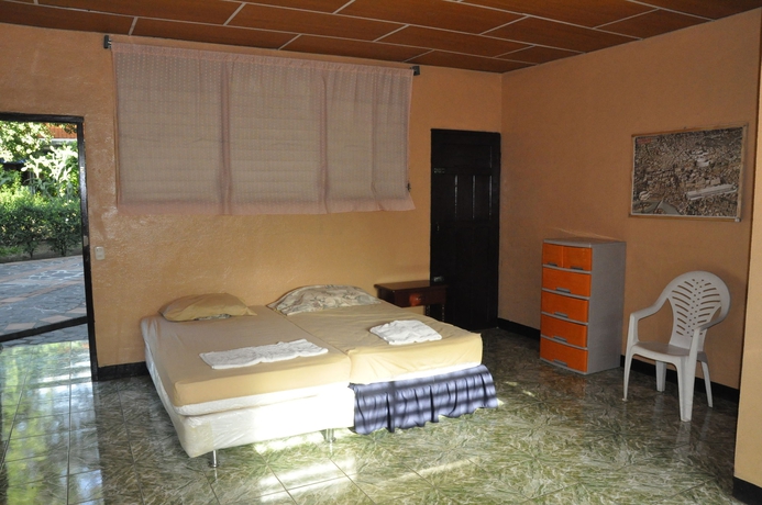 Imagen de la habitación del Hotel Esgueva House. Foto 5