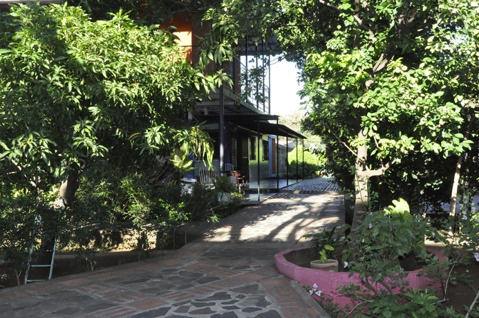 Imagen de los exteriores del Hotel Esgueva House. Foto 11