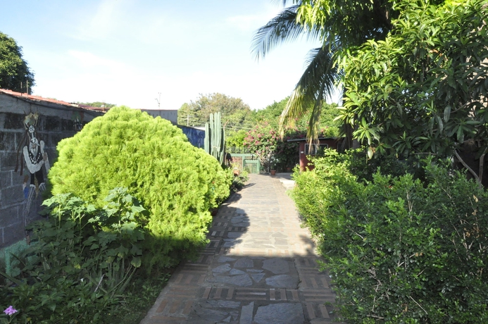 Imagen de los exteriores del Hotel Esgueva House. Foto 12