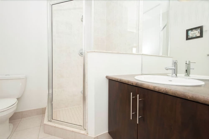 Imagen de la habitación del Hotel E.s.i Furnished Suites At The Acc. Foto 14