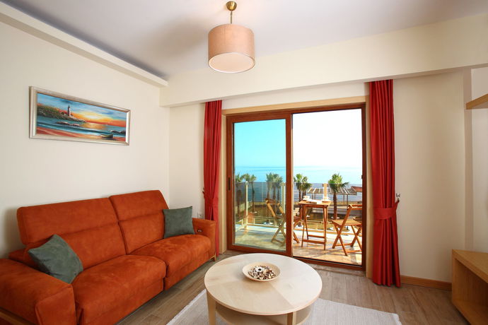 Imagen de los interiores del Hotel Esida. Foto 10