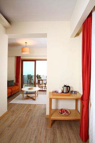 Imagen de los interiores del Hotel Esida. Foto 11