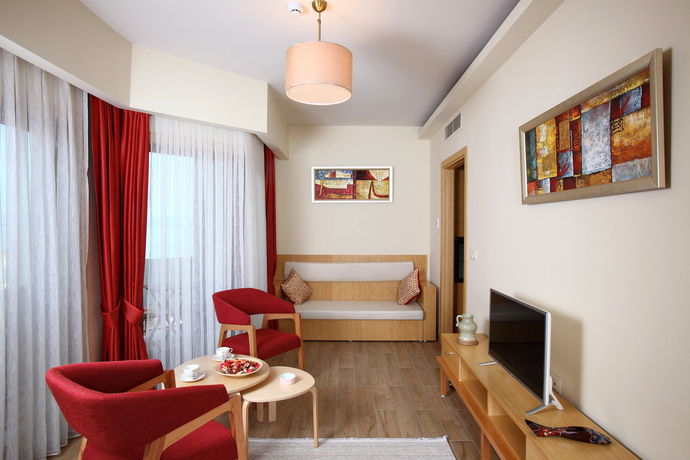 Imagen de los exteriores del Hotel Esida. Foto 8