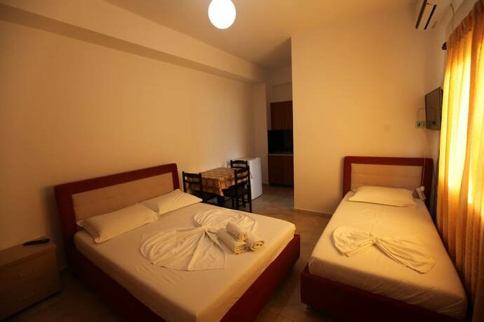 Imagen general del Hotel Esmerald. Foto 9