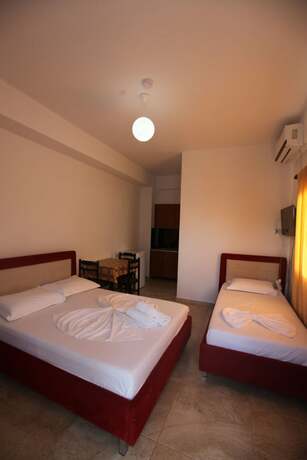 Imagen general del Hotel Esmerald. Foto 12