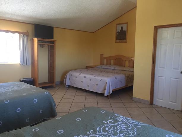 Imagen de la habitación del Hotel Esmeralda Barrancas. Foto 9