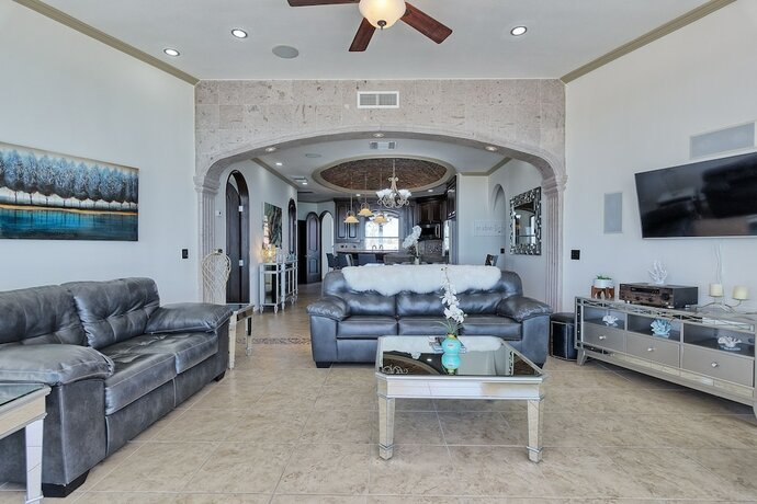 Imagen de la habitación del Hotel Esmeralda Beach Resort, Puerto Pe&ntilde;asco. Foto 16