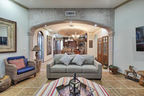 Imagen de la habitación del Hotel Esmeralda Beach Resort, Puerto Pe&ntilde;asco. Foto 13