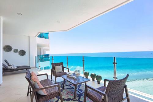 Imagen de la habitación del Hotel Esmeralda Beach Resort, Puerto Pe&ntilde;asco. Foto 20