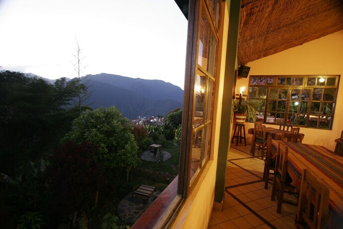 Imagen del bar/restaurante del Hotel Esmeralda, Coroico. Foto 16