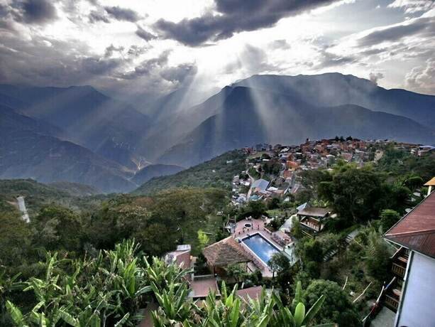 Imagen general del Hotel Esmeralda, Coroico. Foto 7