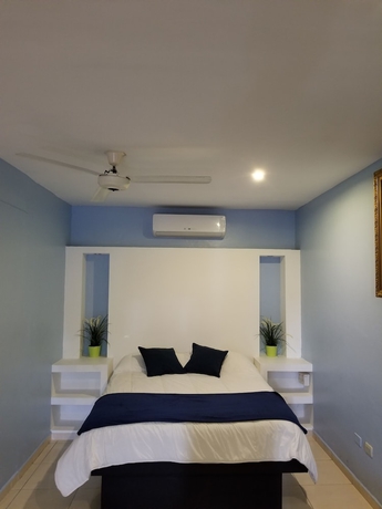 Imagen de la habitación del Hotel Esmeralda Guest House. Foto 8