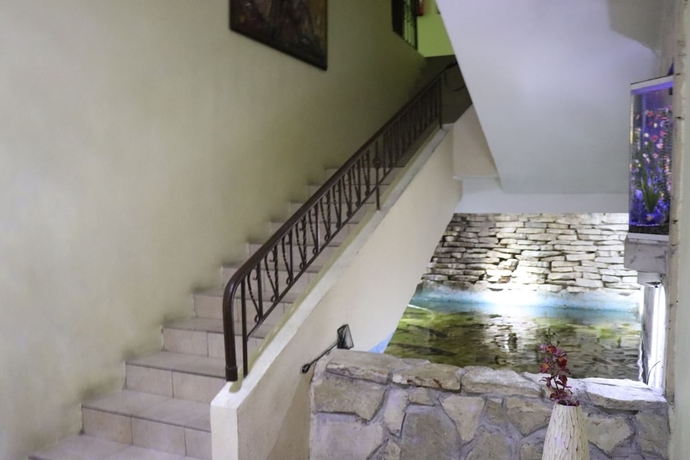 Imagen de los interiores del Hotel Esmeralda Guest House. Foto 17