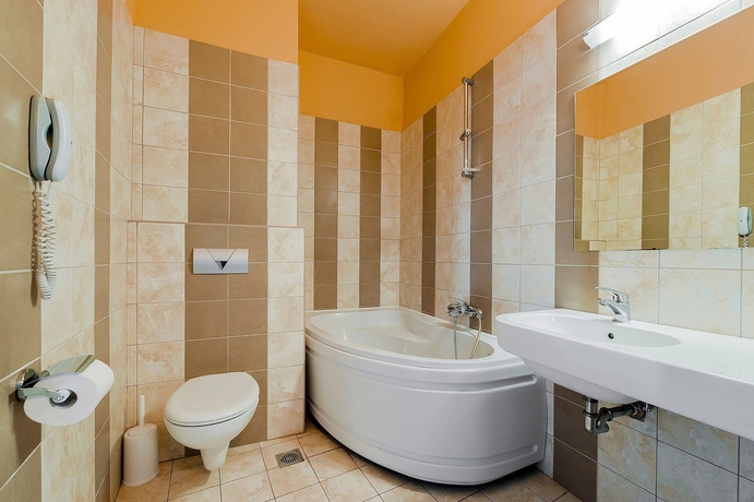 Imagen de la habitación del Hotel Esmeralda, Kremasti. Foto 2