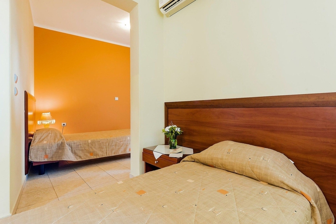 Imagen de la habitación del Hotel Esmeralda, Kremasti. Foto 10