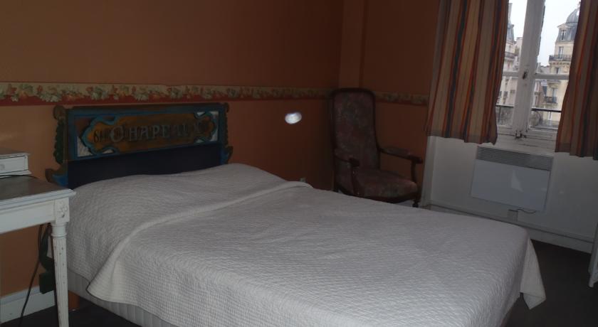 Imagen general del Hotel Esmeralda, Notre Dame. Foto 1