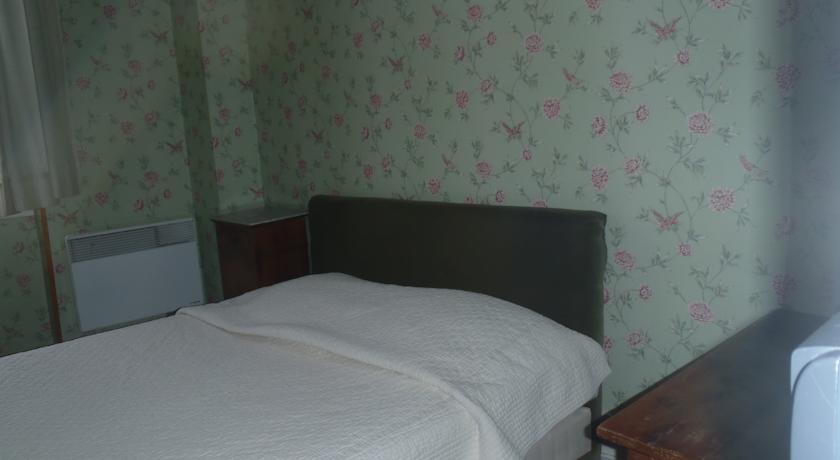 Imagen general del Hotel Esmeralda, Notre Dame. Foto 2