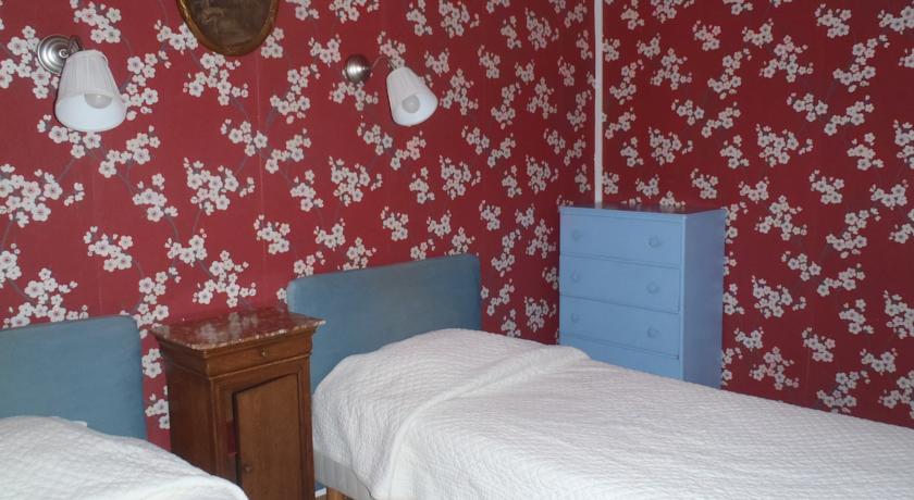 Imagen general del Hotel Esmeralda, Notre Dame. Foto 6