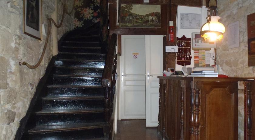 Imagen general del Hotel Esmeralda, Notre Dame. Foto 9