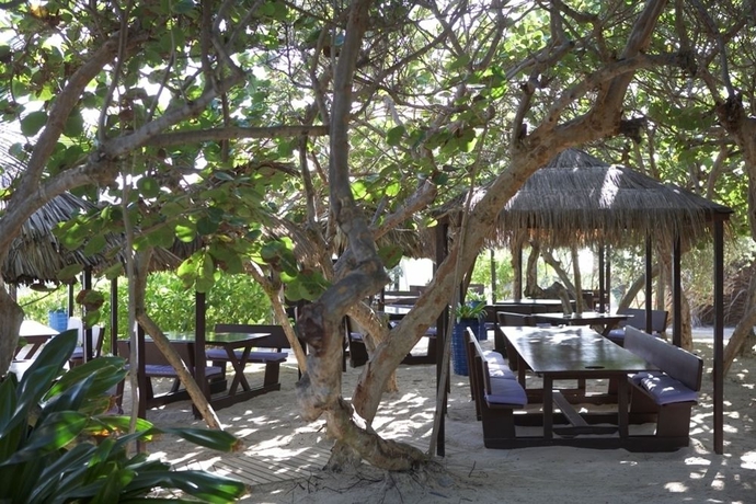 Imagen de los exteriores del Hotel Esmeralda Resort. Foto 10