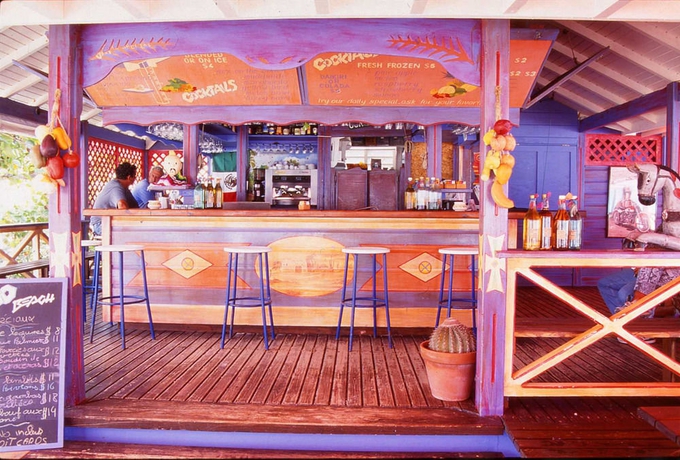 Imagen del bar/restaurante del Hotel Esmeralda Resort. Foto 4