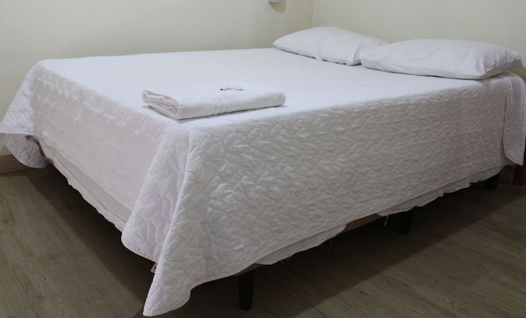 Imagen de la habitación del Hotel Esmig. Foto 17