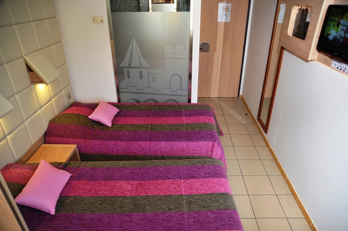 Imagen de la habitación del Hotel Espace Cité. Foto 9