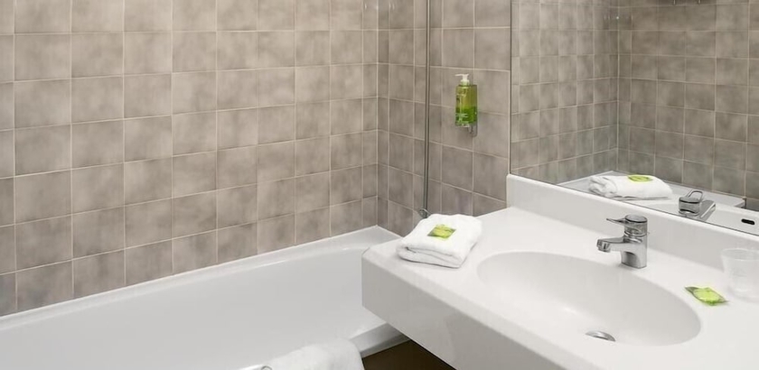 Imagen de la habitación del Hotel Espace L&eacute;onard De Vinci, Lisses. Foto 5