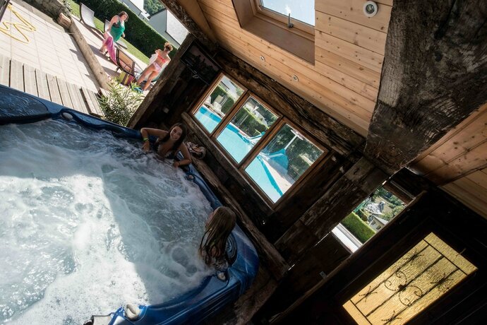 Imagen general del Hotel Espace Pyr&eacute;n&eacute;es Loisirs Campsite. Foto 10