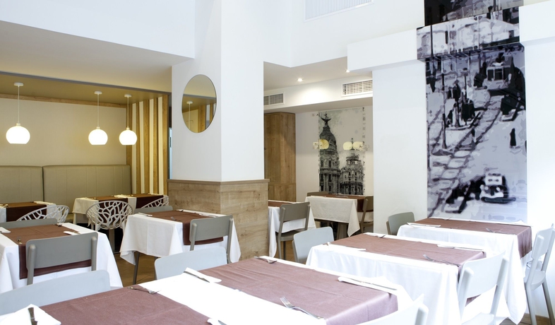 Imagen del bar/restaurante del Hotel Espahotel Plaza De España. Foto 3