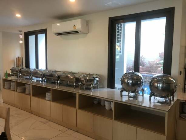 Imagen general del Hotel Espana Condo Resort Pattaya Tlh. Foto 6