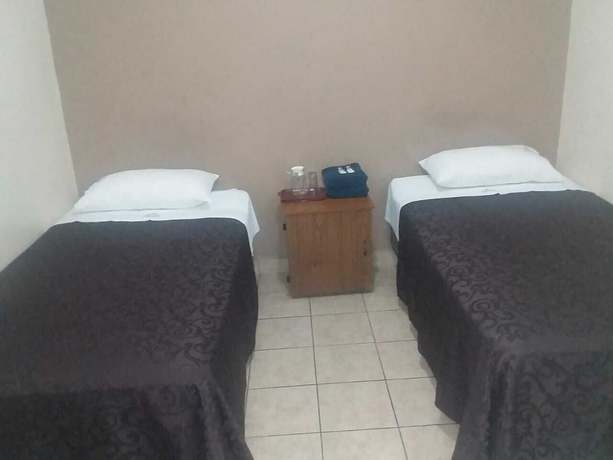 Imagen de la habitación del Hotel España, Ciudad de Guatemala. Foto 2