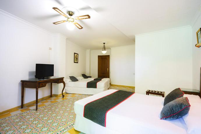 Imagen de la habitación del Hotel España, Lanjarón ( Alpujarra ). Foto 14