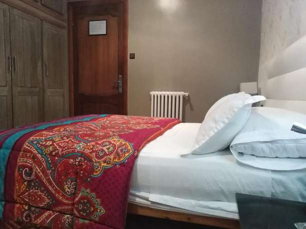 Imagen de la habitación del Hotel España, Larache. Foto 2