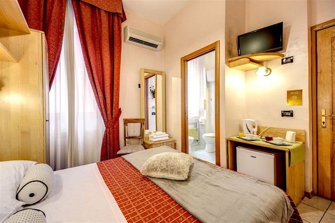 Imagen de la habitación del Hotel España, Roma. Foto 9