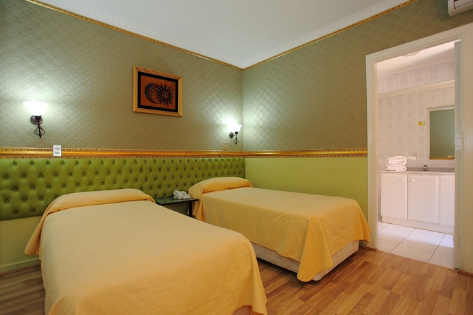Imagen de la habitación del Hotel España, Santiago de Chile. Foto 1