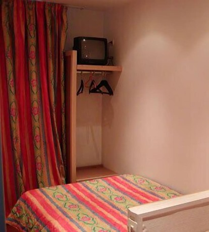 Imagen de la habitación del Hotel Esperance, Montparnasse. Foto 10