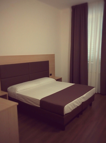 Imagen de la habitación del Hotel Esperanza, Florencia. Foto 6