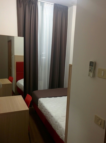 Imagen de la habitación del Hotel Esperanza, Florencia. Foto 7