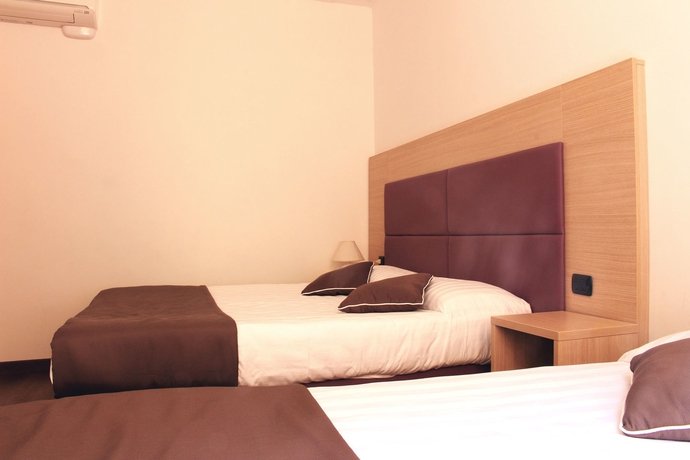 Imagen de la habitación del Hotel Esperanza, Florencia. Foto 12